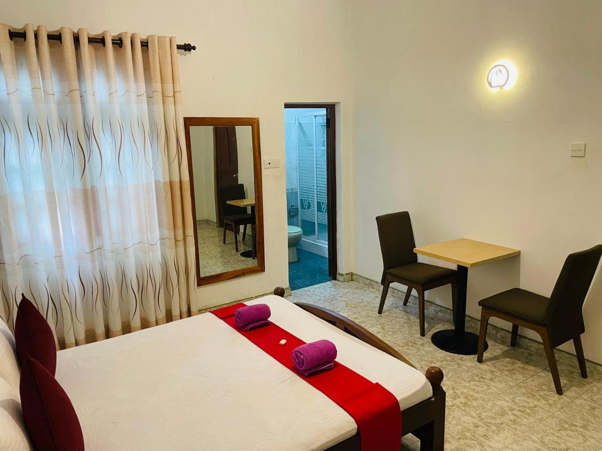 Ivana Homestay Kandy Luaran gambar