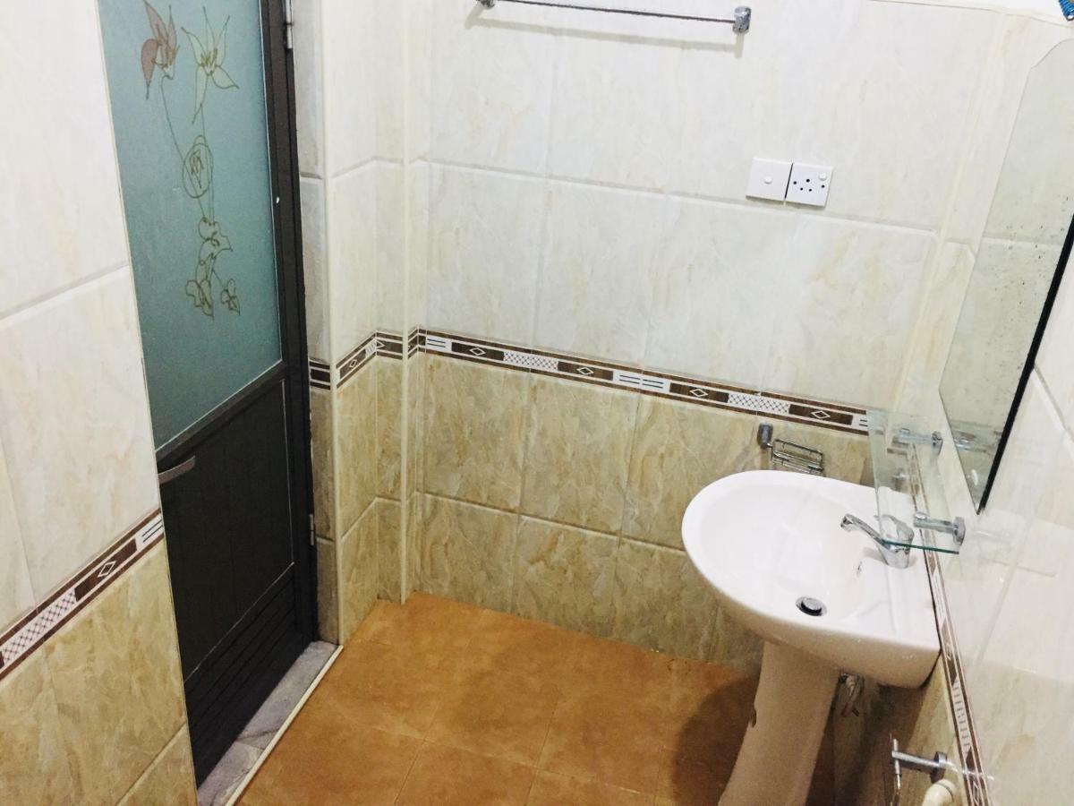 Ivana Homestay Kandy Luaran gambar